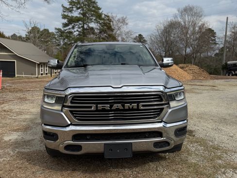 Used 2019 RAM 1500 Laramie RWD image 1