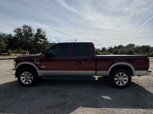 Used 2008 Ford F250 Lariat image 2