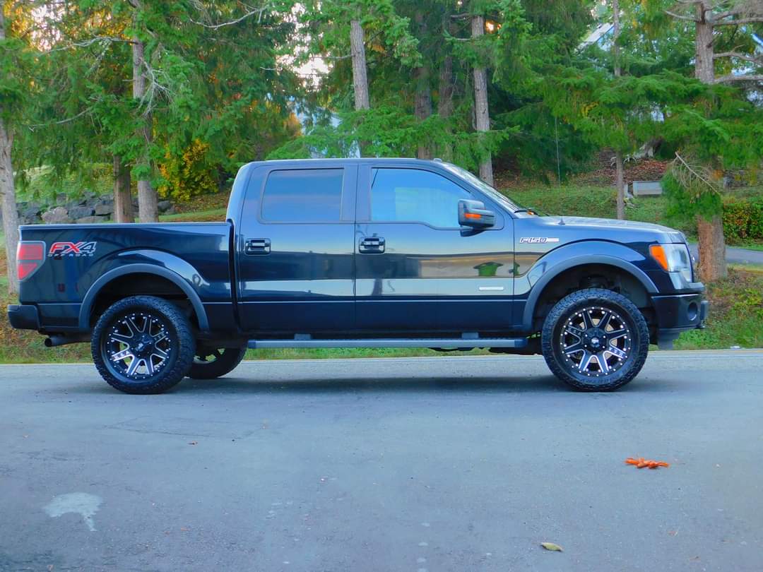 Used 2012 Ford F150 FX4 w/ Max Trailer Tow Pkg AWD/4WD image 1