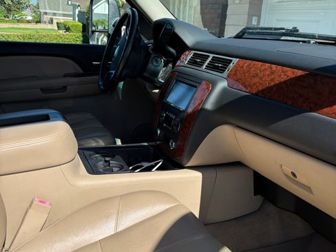 Used 2008 Chevrolet Silverado 3500 LTZ AWD/4WD image 6