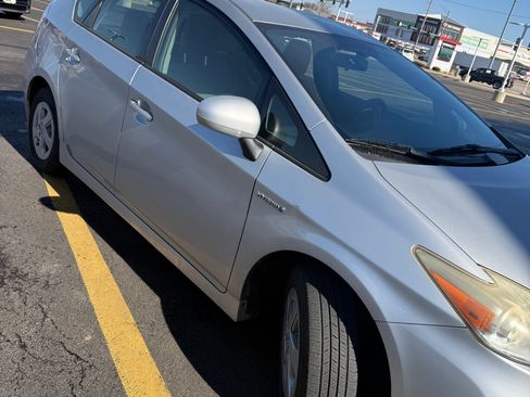 Used 2010 Toyota Prius Five image 4