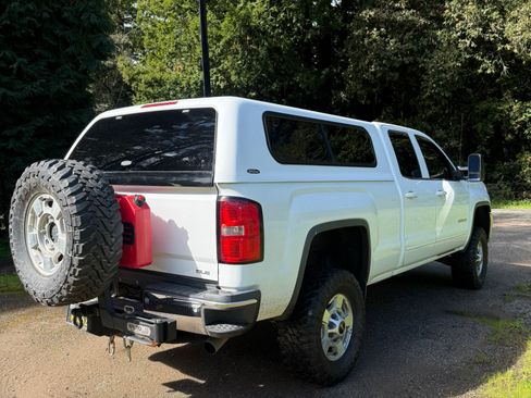 Used 2015 GMC Sierra 2500 SLE w/ SLE Preferred Package image 5
