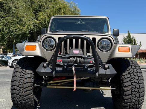 Used 2006 Jeep Wrangler Unlimited Rubicon AWD/4WD image 4