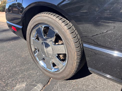 Used 2003 Ford Thunderbird image 9