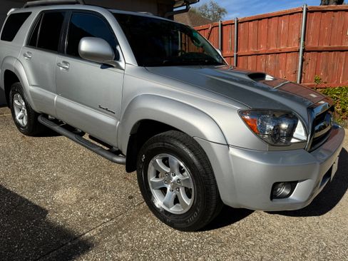 Used 2007 Toyota 4Runner Sport image 11