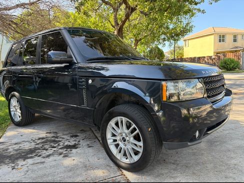 Used 2012 Land Rover Range Rover HSE AWD/4WD image 2