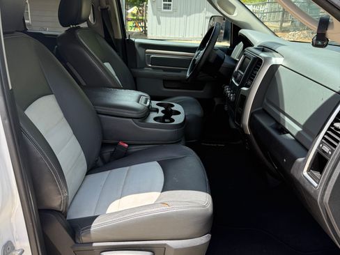 Used 2016 RAM 1500 Classic SLT w/ Trailer & Traction Group AWD/4WD image 8