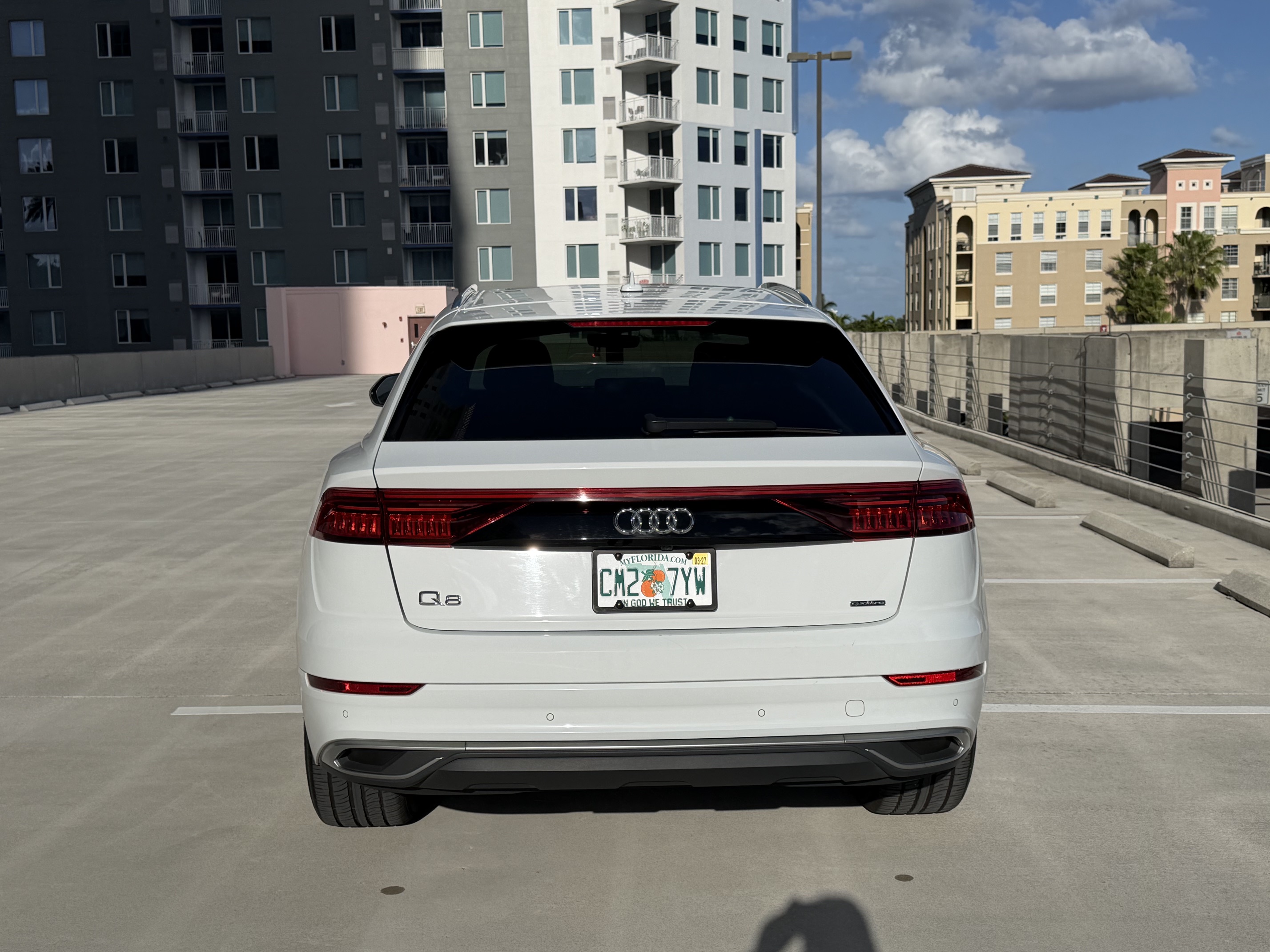 Used 2019 Audi Q8 Premium Plus w/ Premium Plus AWD/4WD image 2