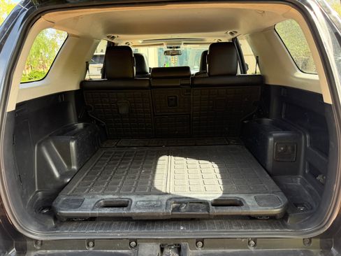Used 2017 Toyota 4Runner TRD Off-Road Premium AWD/4WD image 10