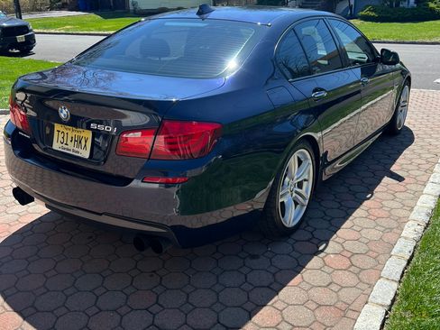 Used 2013 BMW 550i Sedan image 11