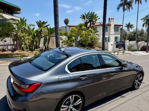 Used 2019 BMW 330i Sedan w/ Premium Package RWD image 5