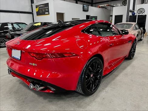Used 2016 Jaguar F-TYPE R image 4