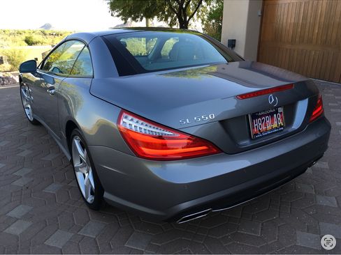 Used 2013 Mercedes-Benz SL 550 image 5