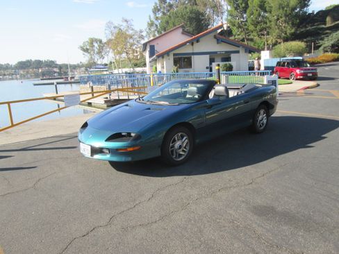 Used 1995 Chevrolet Camaro Z28 RWD image 18