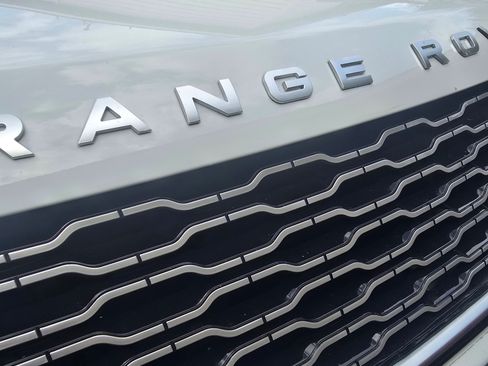 Used 2014 Land Rover Range Rover Long Wheelbase Autobiography image 17