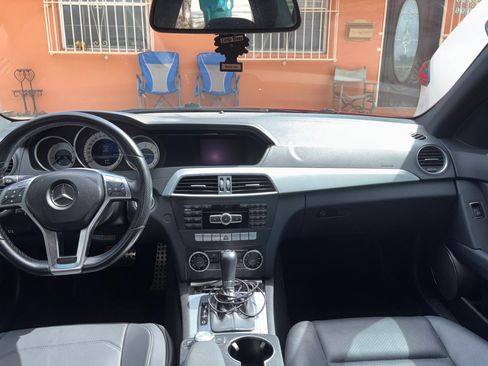 Used 2013 Mercedes-Benz C 250 Sedan image 11