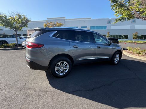Used 2020 Buick Enclave Essence w/ Trailering Package, 5000 lbs. FWD image 4