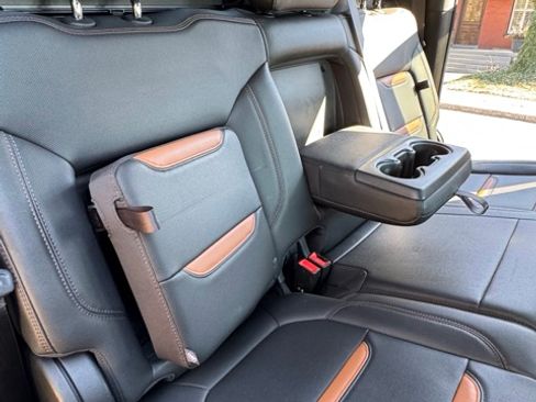 Used 2021 GMC Sierra 1500 AT4 w/ AT4 Value Package image 17