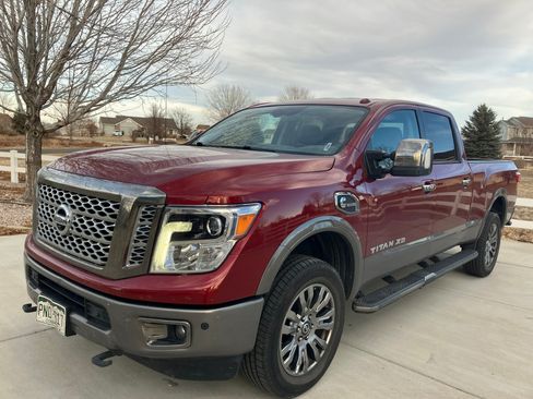Used 2017 Nissan Titan Platinum Reserve image 15