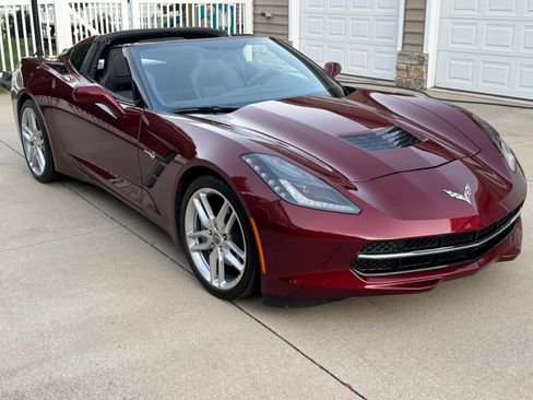 Used 2019 Chevrolet Corvette Stingray Coupe w/ 1LT image 6