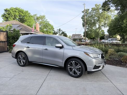 Used 2020 Acura MDX SH-AWD w/ Technology Package image 2
