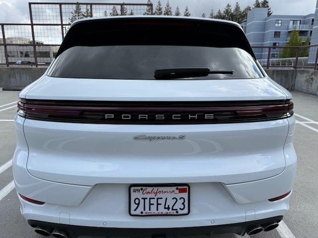 Used 2025 Porsche Cayenne S AWD/4WD image 10