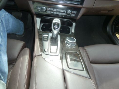 Used 2015 BMW 535i Sedan image 18