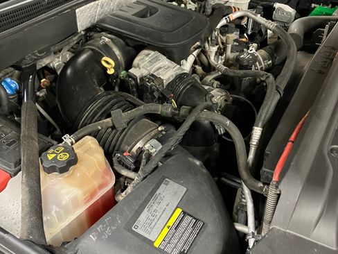 Used 2015 Chevrolet Silverado 2500 High Country w/ Duramax Plus Package image 13