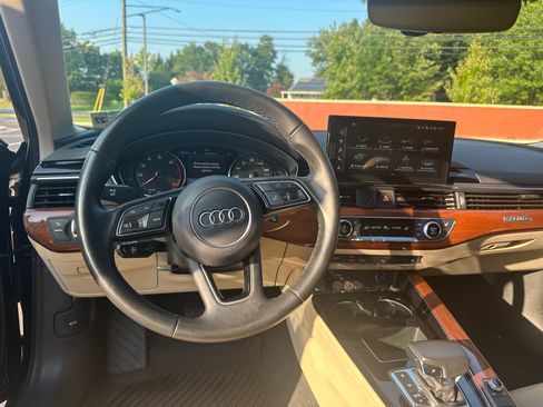 Used 2023 Audi A4 2.0T Premium w/ Convenience Package image 14