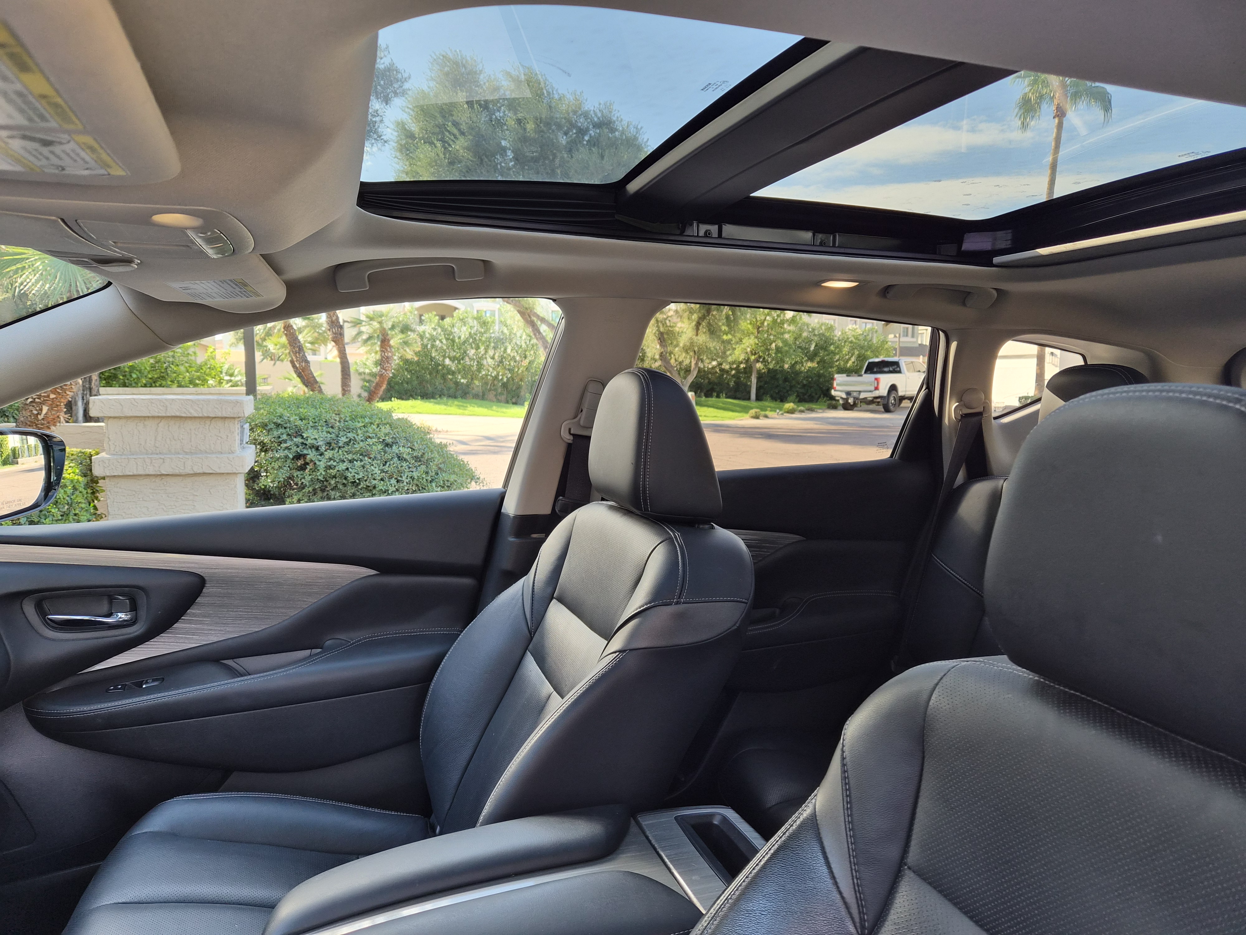 Used 2015 Nissan Murano Platinum w/ Platinum Technology Package AWD/4WD image 10