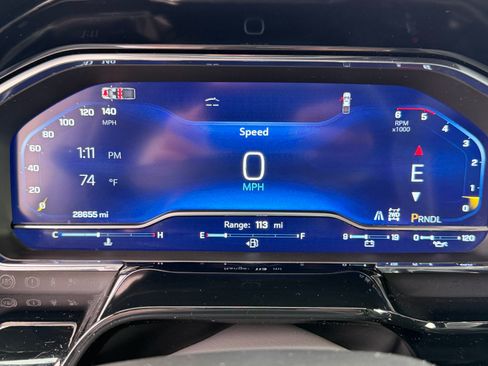 Used 2025 Chevrolet Silverado 2500 ZR2 w/ Technology Package image 9