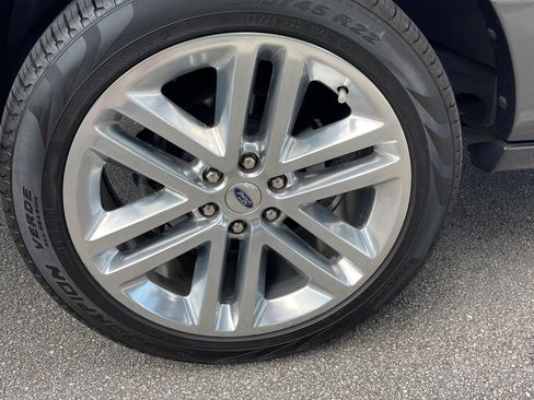 Used 2016 Ford Expedition EL Limited w/ Equipment Group 301A image 27