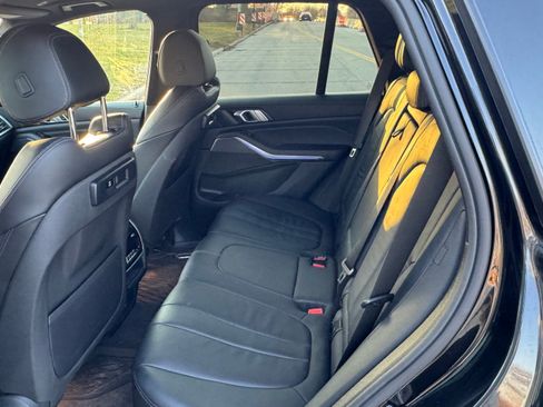 Used 2019 BMW X5 xDrive40i w/ Premium Package 2 image 19