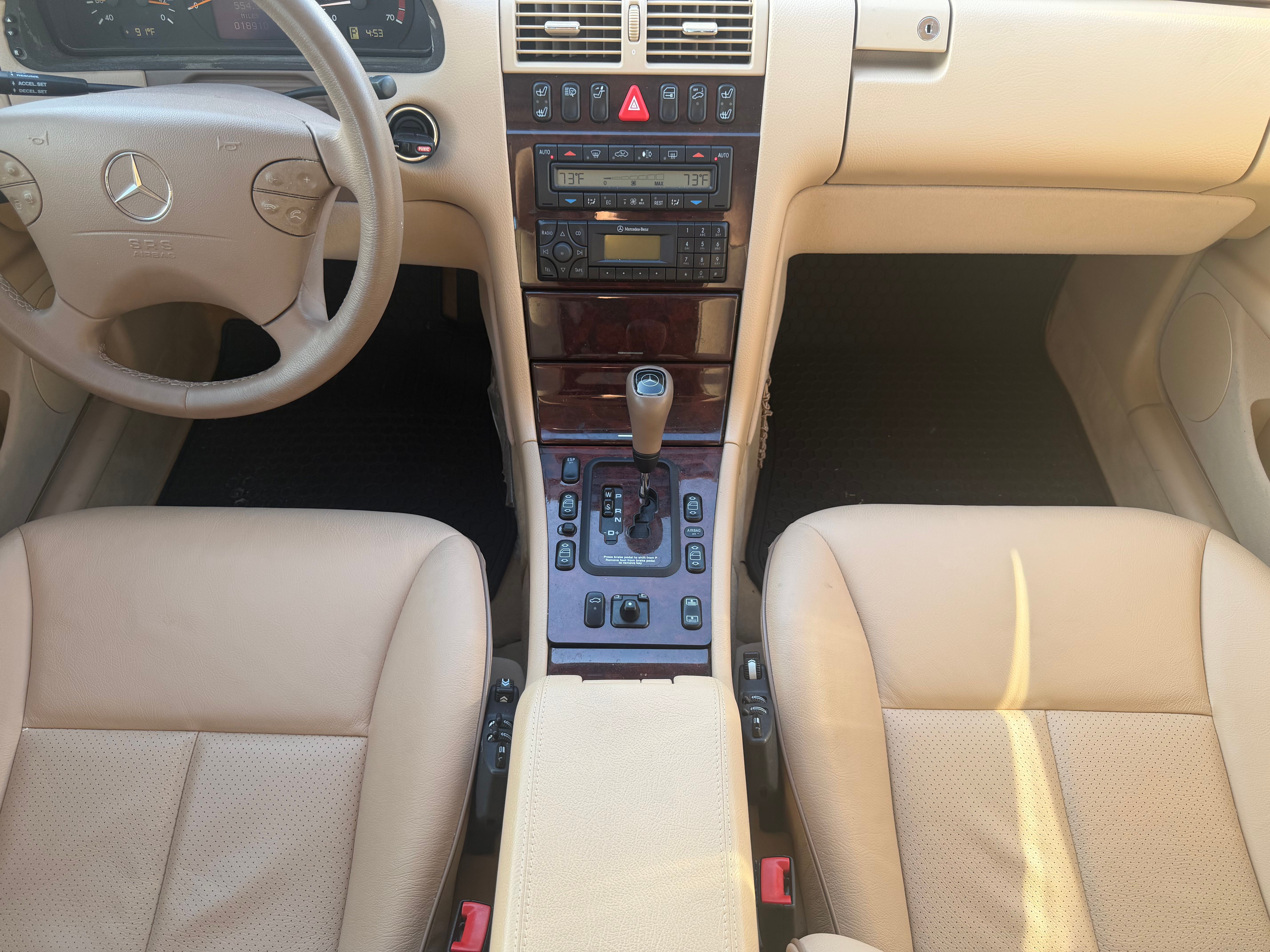 Used 2000 Mercedes-Benz E 320 Sedan image 5