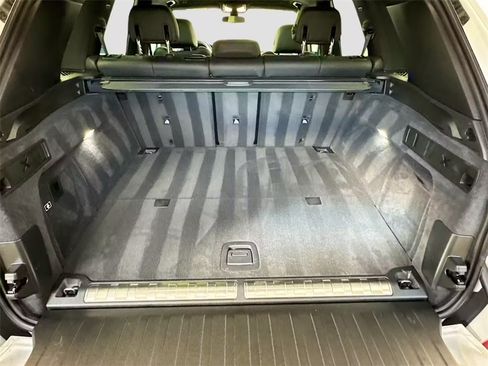 Used 2023 BMW X5 xDrive45e image 17