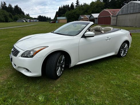 Used 2011 INFINITI G37 Convertible w/ Premium Pkg RWD image 5