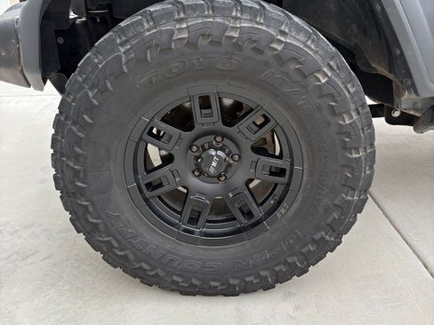 Used 2019 Jeep Wrangler Unlimited Sport image 21