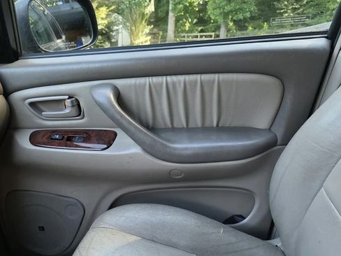 Used 2006 Toyota Sequoia Limited AWD/4WD image 17