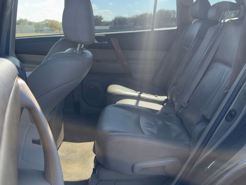 Used 2008 Toyota Highlander Limited image 10