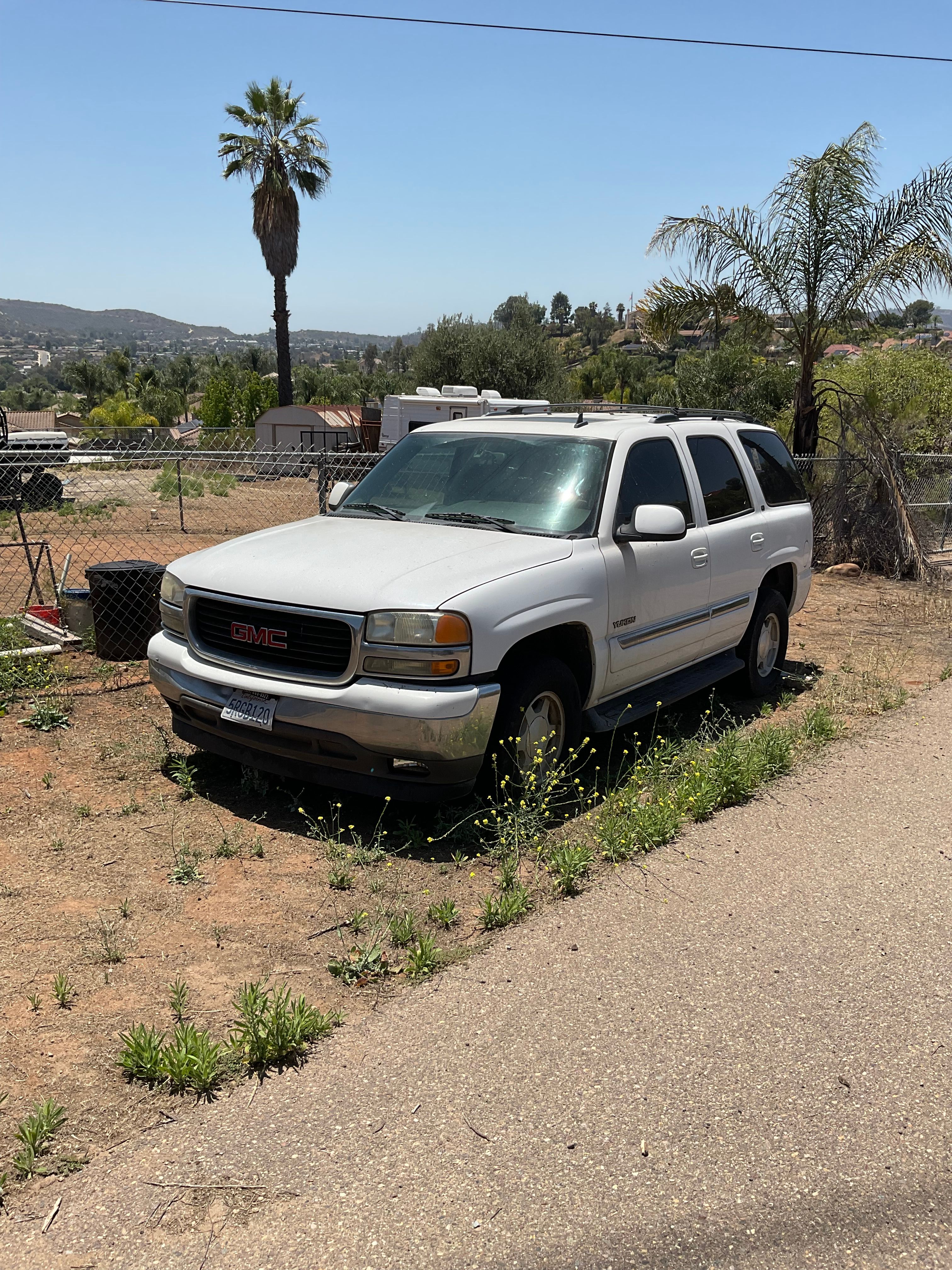 Used 2006 GMC Yukon SLT w/ SLT Preferred Equipment Group RWD image 3