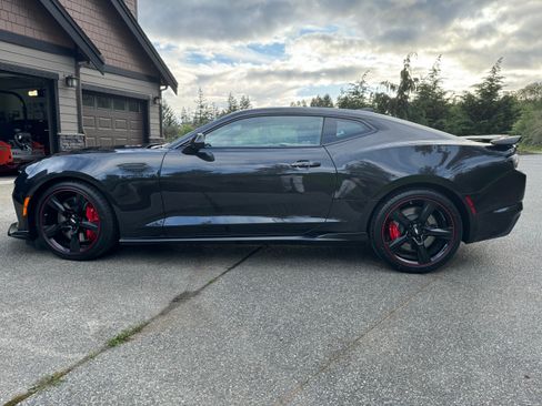 Used 2024 Chevrolet Camaro SS image 12