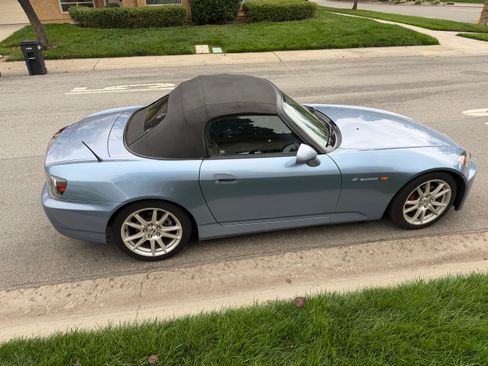Used 2005 Honda S2000 image 19