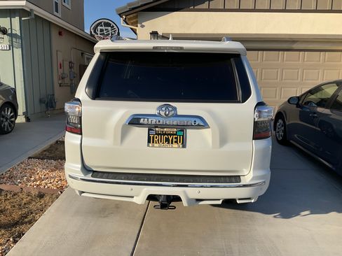 Used 2022 Toyota 4Runner Limited AWD/4WD image 8
