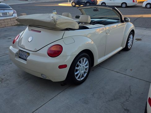 Used 2005 Volkswagen Beetle GLS image 6