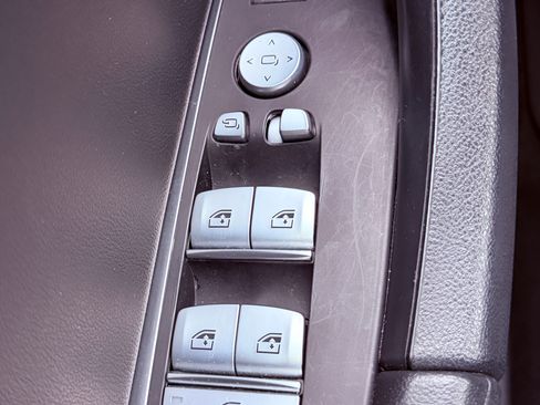 Used 2023 BMW X3 sDrive30i w/ Premium Package image 15