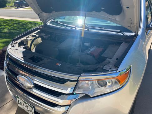 Used 2012 Ford Edge SE FWD image 28