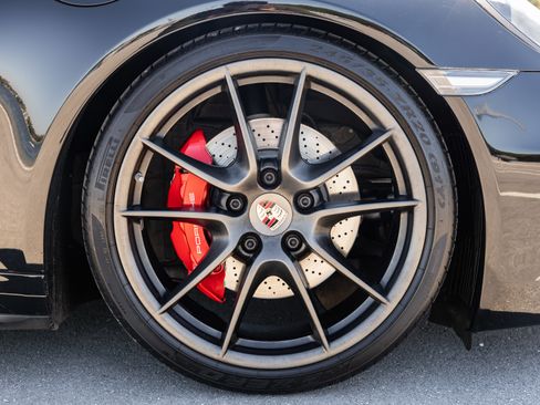 Used 2015 Porsche 911 Carrera 4S image 12