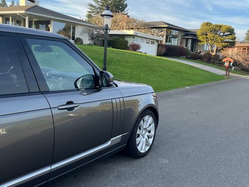 Used 2016 Land Rover Range Rover Supercharged image 6