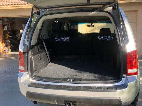 Used 2010 Honda Pilot LX image 5