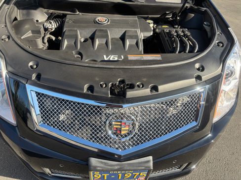 Used 2015 Cadillac SRX Luxury image 18